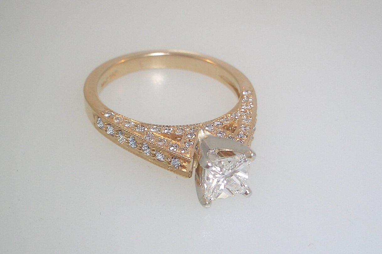 14k Yellow Gold Diamond Cathedral Mounting