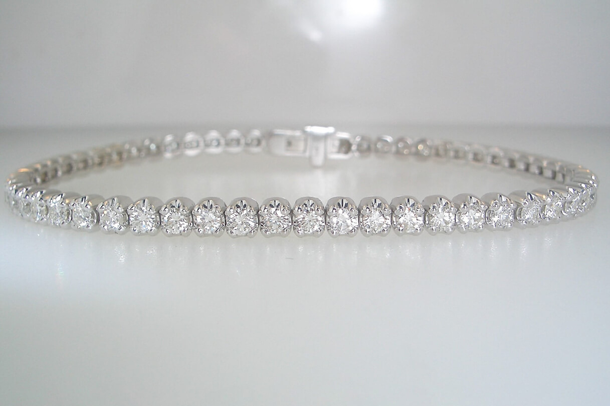 14k White Gold and Diamond Tennis Bracelet