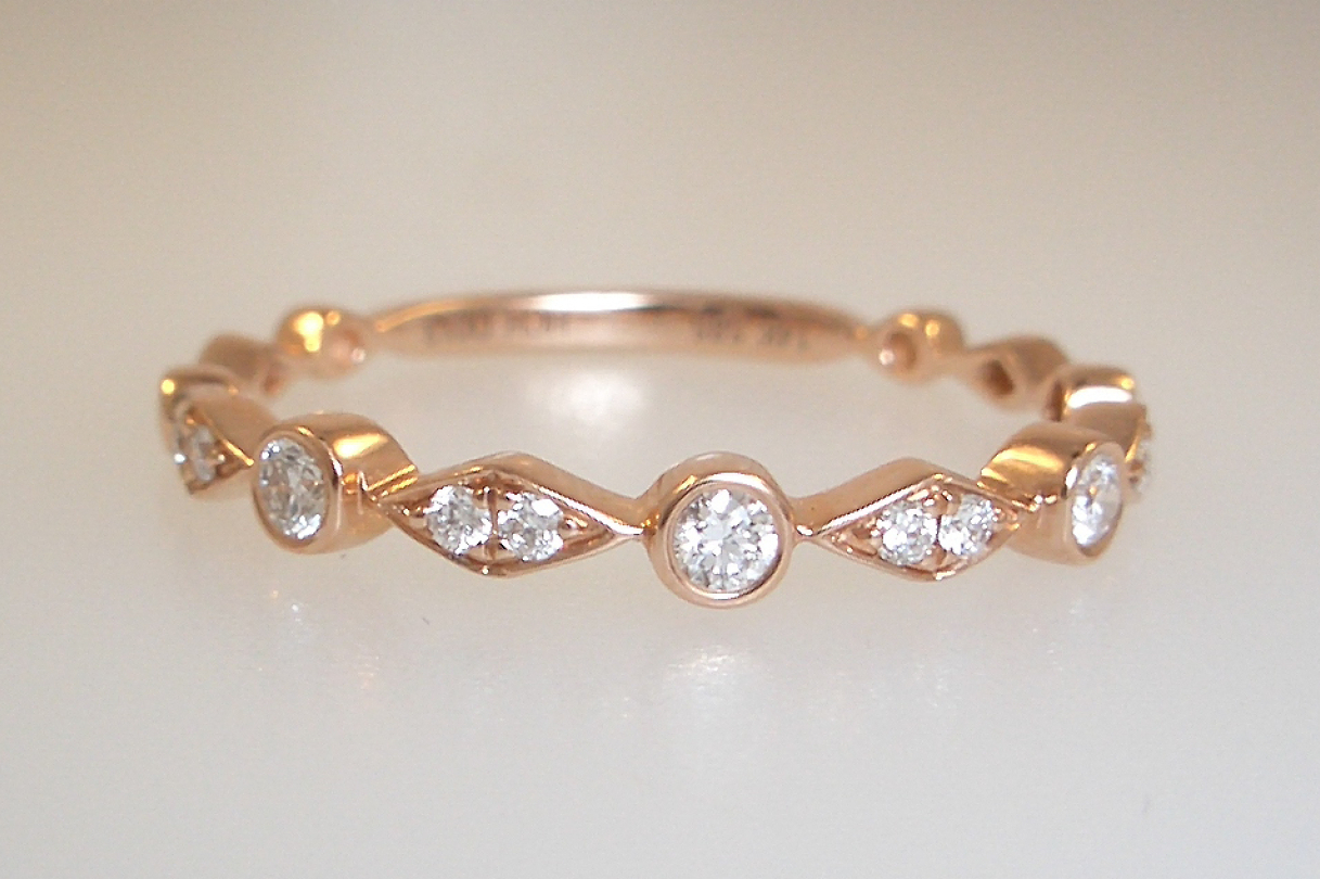 Unique_Rose_Gold_Band