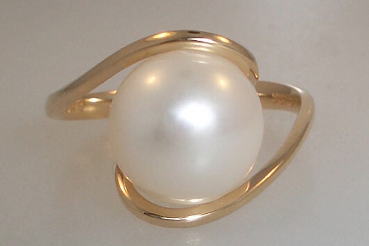 Bypass Pearl Ring