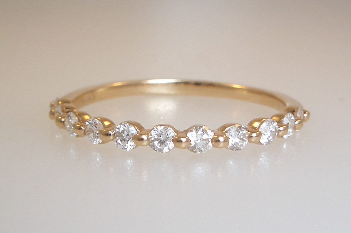 Bubble band engagement ring deals