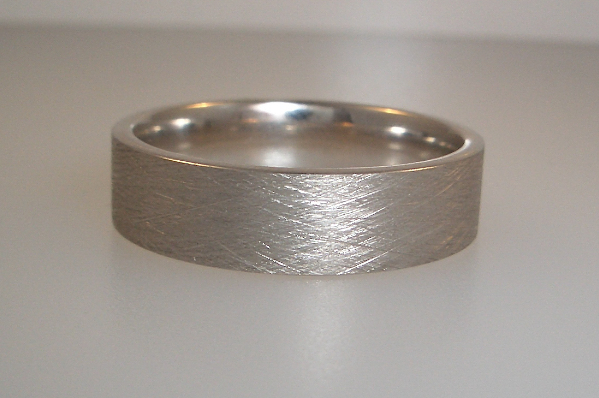 Crosshatch Pattern Wedding Band