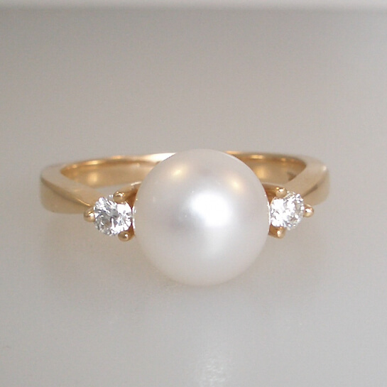 Akoya Diamond Ring