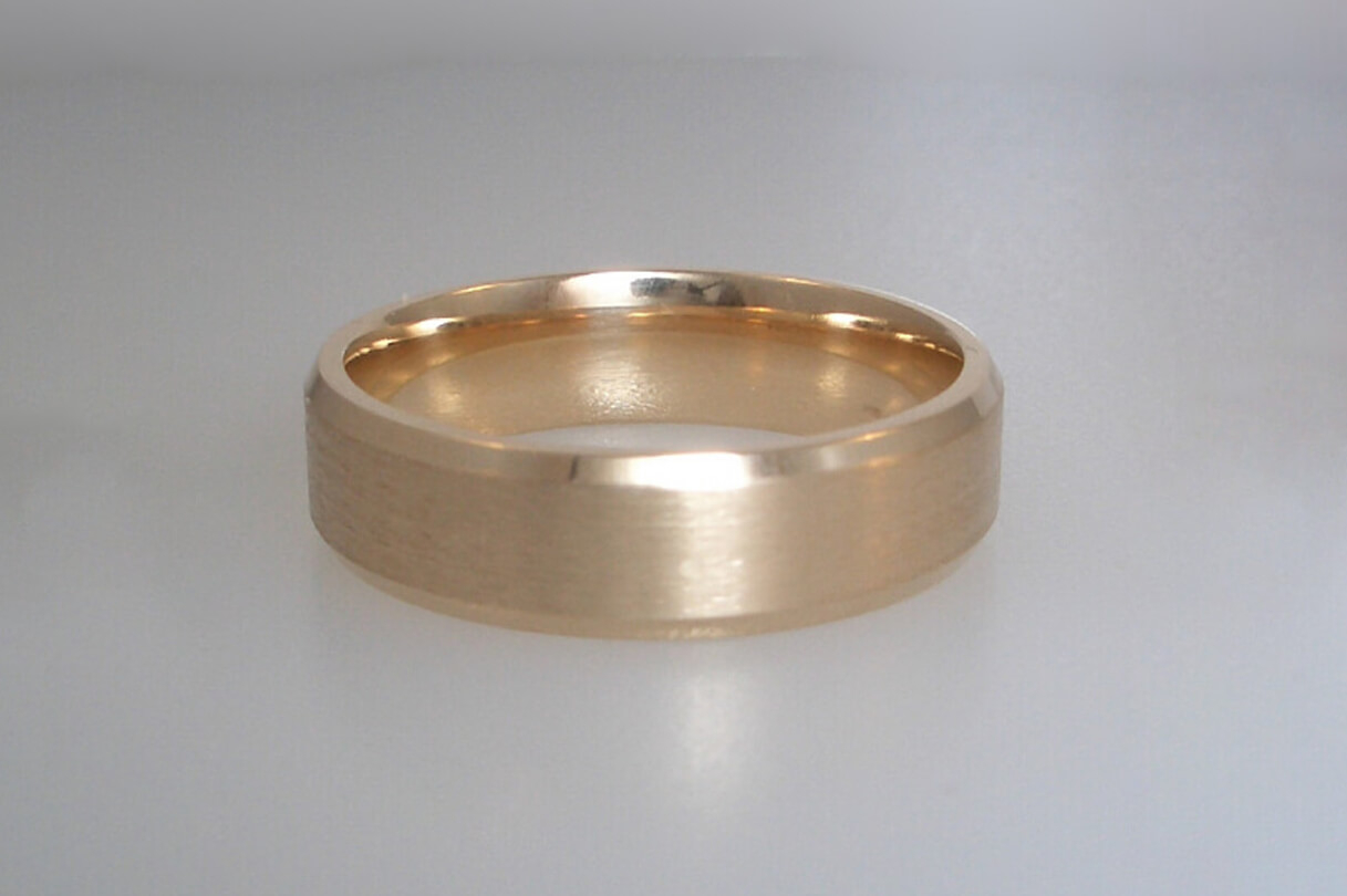 Beveled Edge Brushed Wedding Band