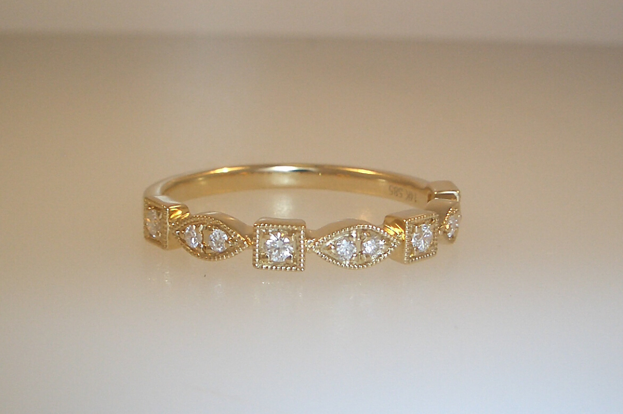 14k Yellow Gold Art Deco Wedding Band